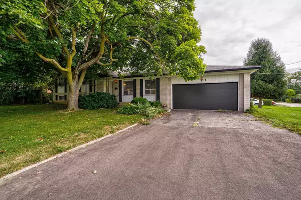 1 Mira RD, Markham, ON L3T 2H5