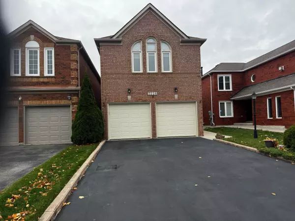 Mississauga, ON L5N 6V4,3226 Forrestdale CIR