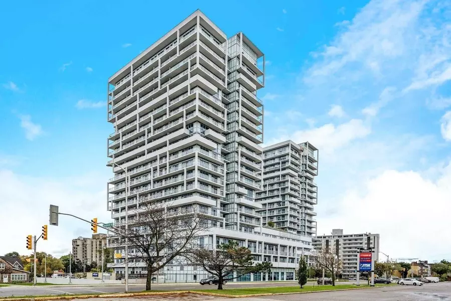 65 Speers RD #415, Oakville, ON L6K 3V5