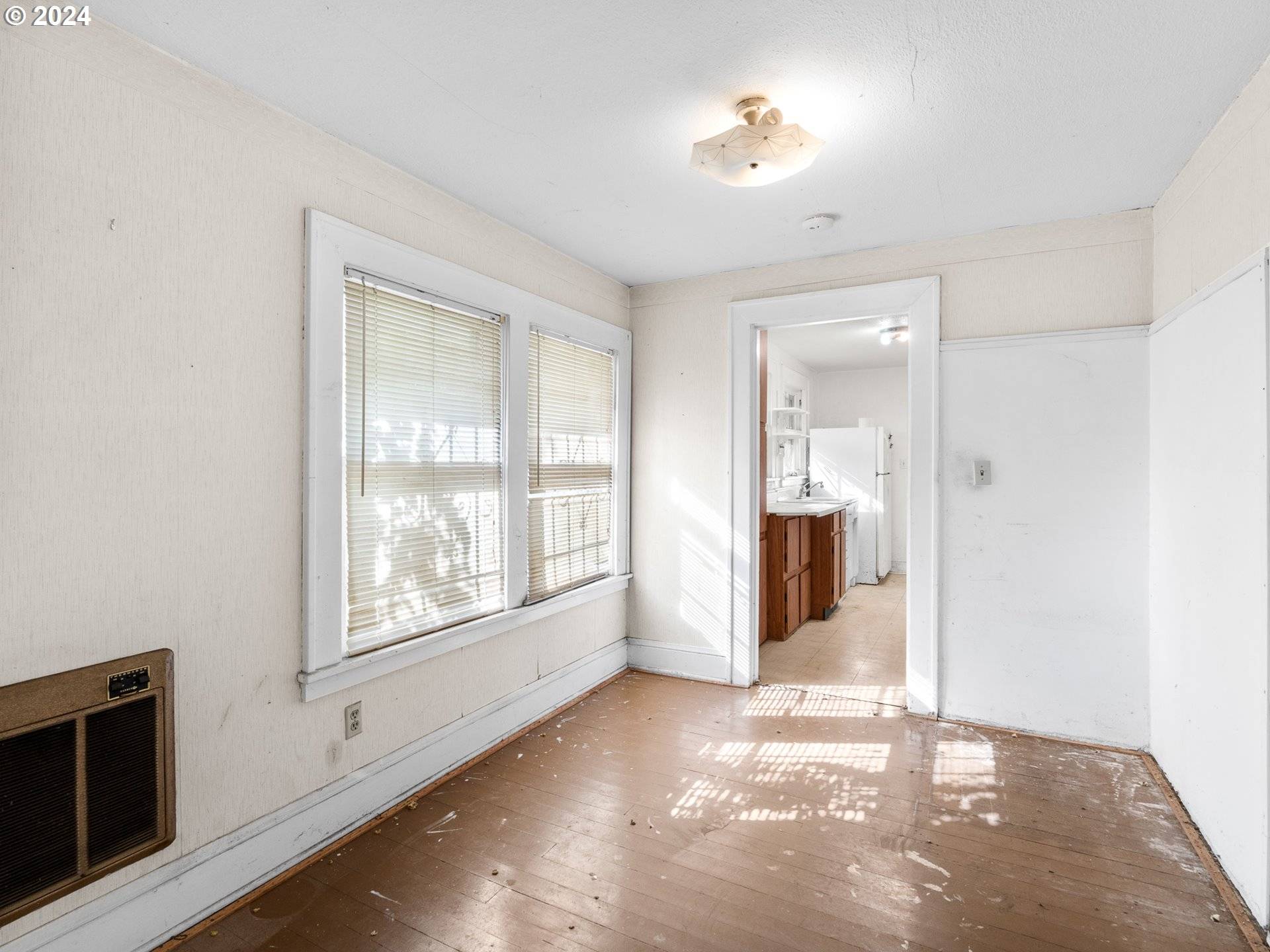 Portland, OR 97203,10015 N MACRUM AVE
