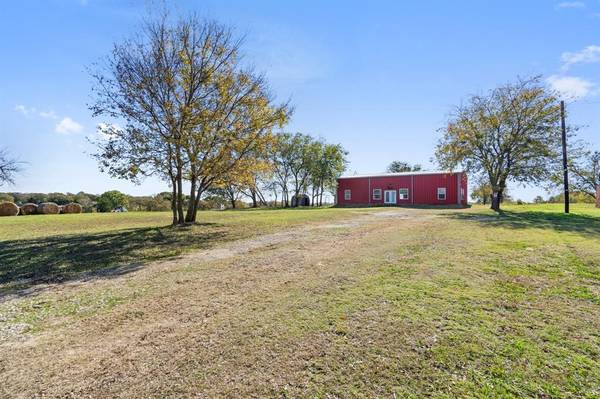 138 Slate Rock Road, Ennis, TX 75119