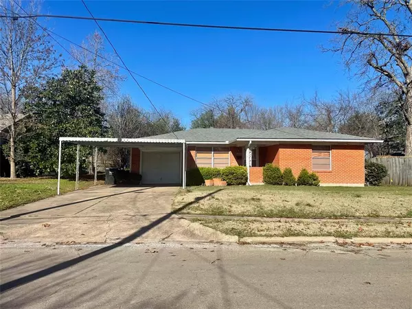 1800 Walworth Street, Greenville, TX 75401