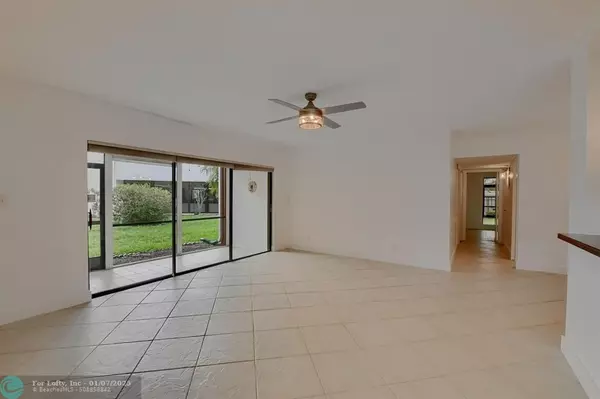 Delray Beach, FL 33444,516 Osprey Drive  #14a