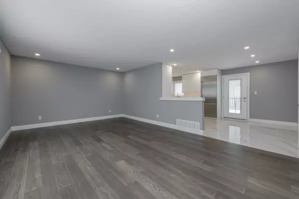 Wasaga Beach, ON L9Z 1G2,35 Innisbrook DR