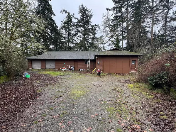 Saanich, BC V9E 2C8,1465 Charlton Rd