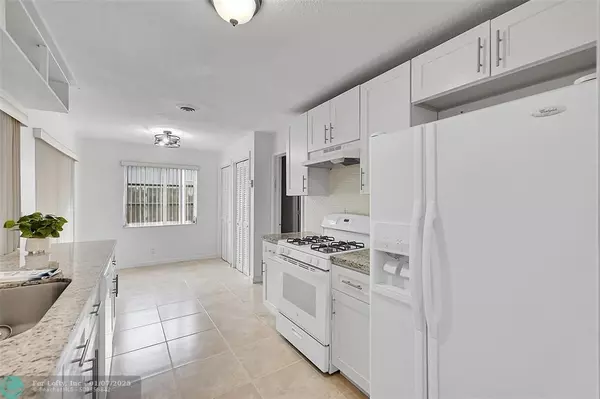 Sunrise, FL 33313,5962 NW 18th Ct