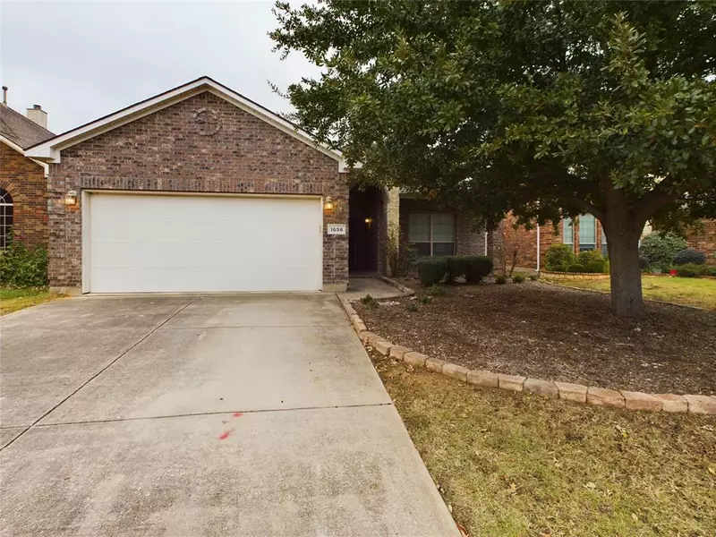 1656 Secretariat Lane, Irving, TX 75060