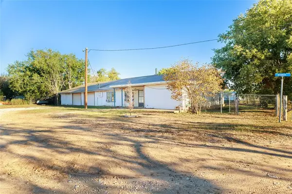 Rochelle, TX 76872,6109 7th Street