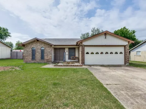 Haltom City, TX 76148,5612 Macrae Street