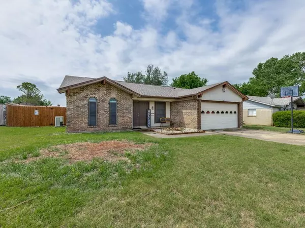 Haltom City, TX 76148,5612 Macrae Street