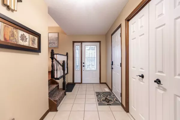 Niagara, ON L2E 7E5,5198 Valley View CRES