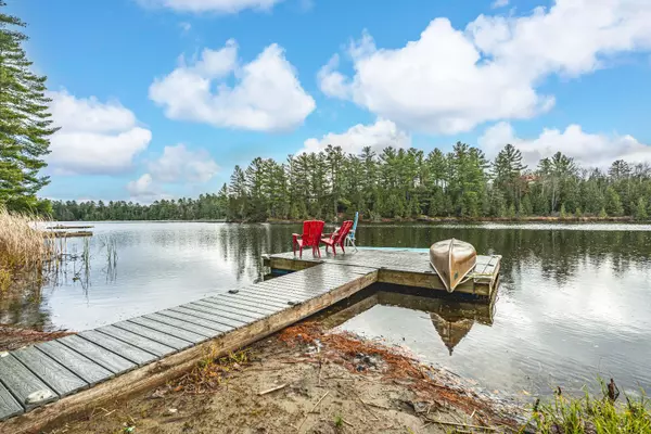 Kawartha Lakes, ON K0M 2A0,4 Clover CT