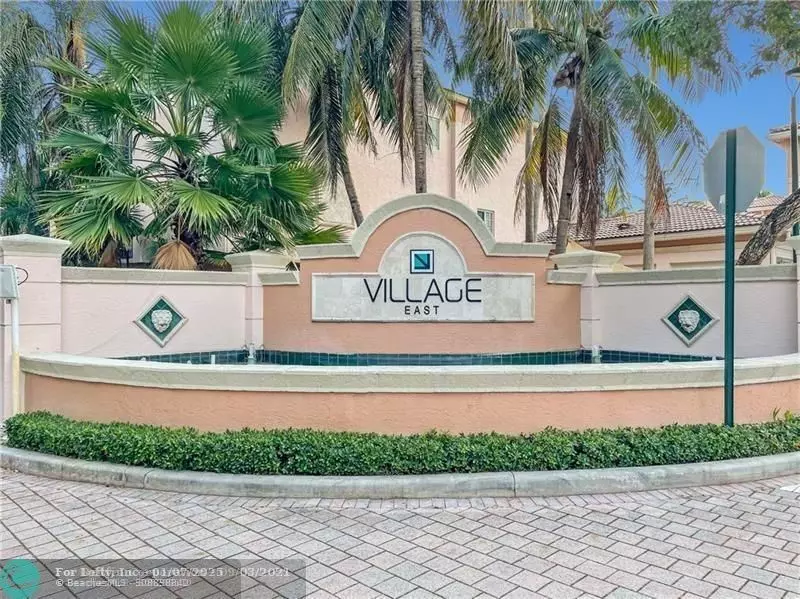 2015 SE 10th Ave  #111, Fort Lauderdale, FL 33316