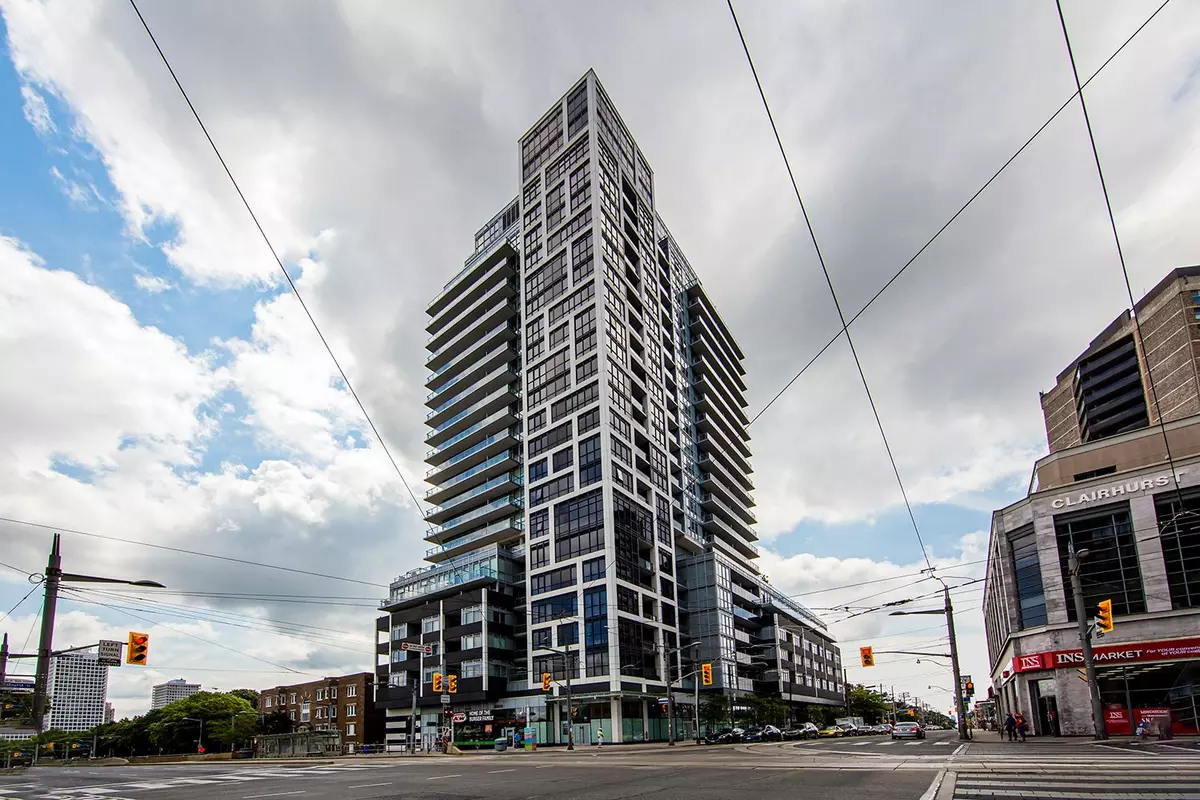 Toronto, ON M5P 0A2,501 St Clair AVE W #1701