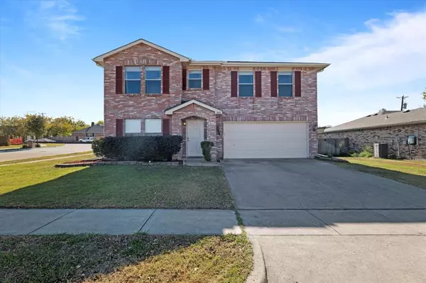 800 Bigfork Drive, Arlington, TX 76001