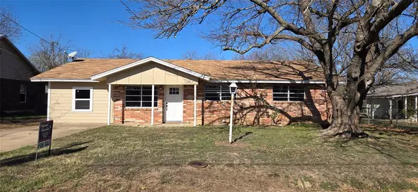 831 W Elm Street, Stephenville, TX 76401