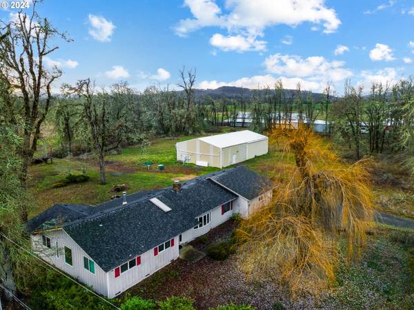 83766 CLOVERDALE RD, Creswell, OR 97426