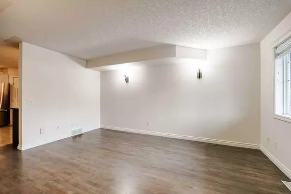 Calgary, AB T2E 1C3,433 13 AVE Northeast #2