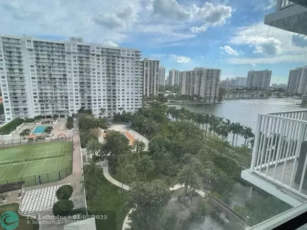 Aventura, FL 33160,2801 NE 183rd St  #1208