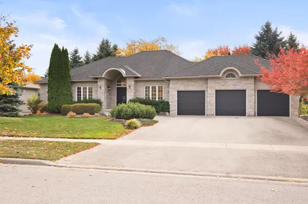 155 Ward AVE, East Gwillimbury, ON L0G 1V0