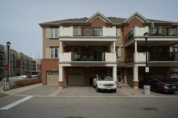 Oakville, ON L6H 6V1,269 Georgian DR #312