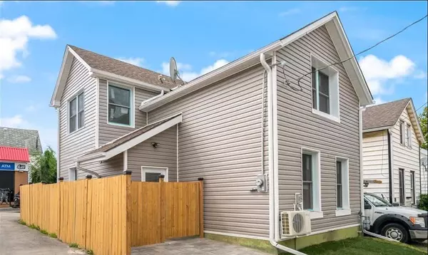 1 Tasker ST, St. Catharines, ON L2R 3Z7