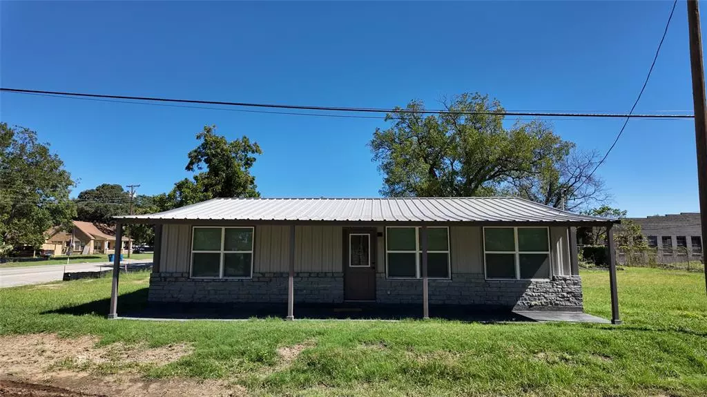 119 W Coke, Gorman, TX 76454