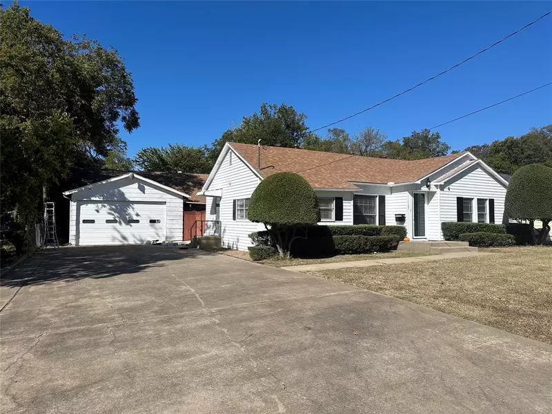 1109 E Lamar Street, Sherman, TX 75090