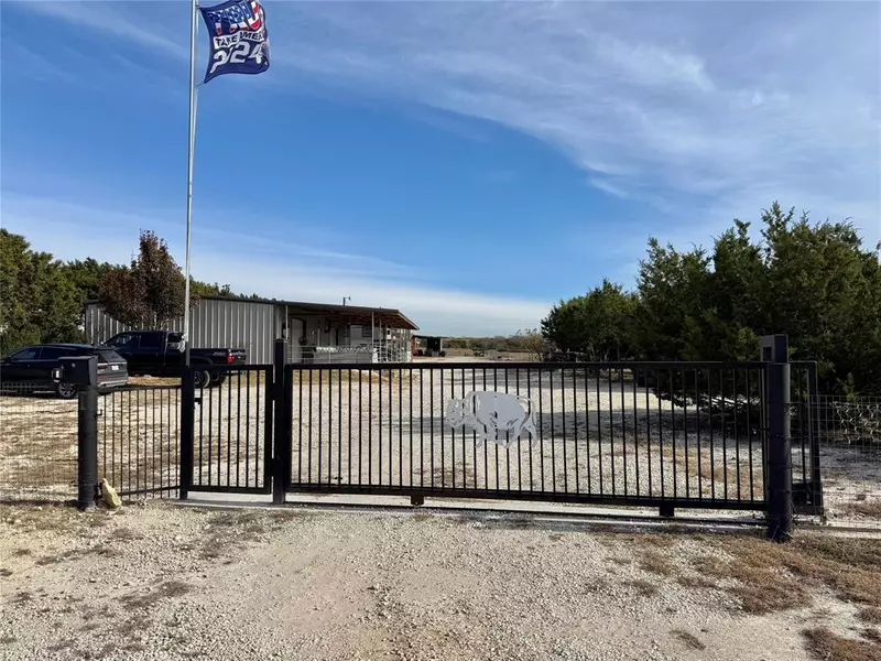 8895 W Highway 67, Cleburne, TX 76033