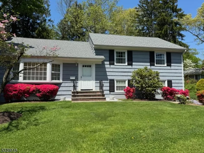 105 Mountain Avenue, Berkeley Heights Twp., NJ 07922