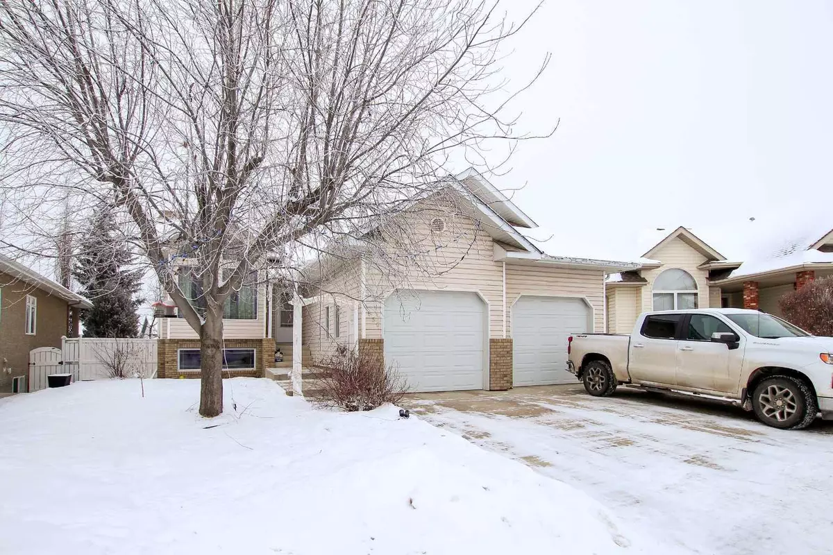 Red Deer, AB T4R 2T6,136 Ahlstrom Close