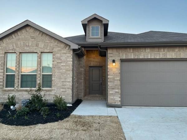 15825 Hazelhurst Lane, Fort Worth, TX 76247