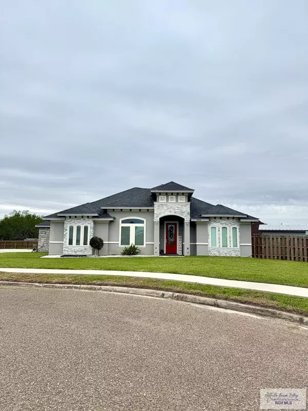 18194 KING PALM DR, Harlingen, TX 78552