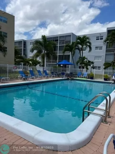 Dania Beach, FL 33004,315 SE 11th Ter  #203