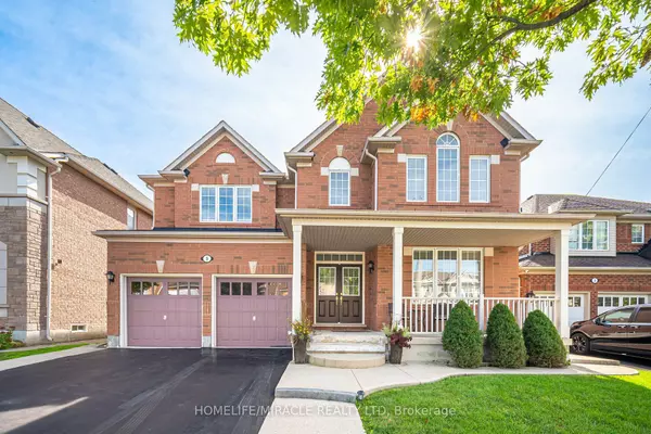 5 Valleywest RD, Brampton, ON L6P 2J9