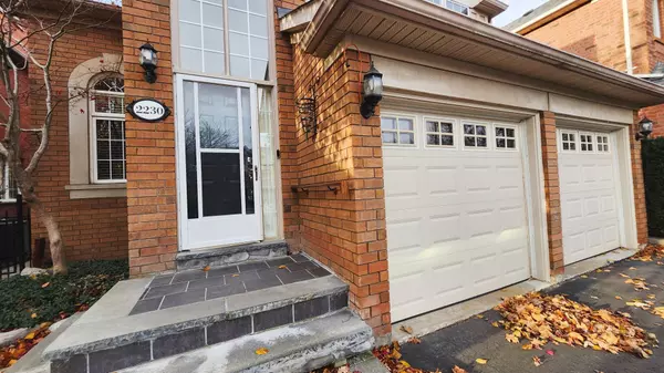 Oakville, ON L6M 3S1,2230 Nightingale WAY