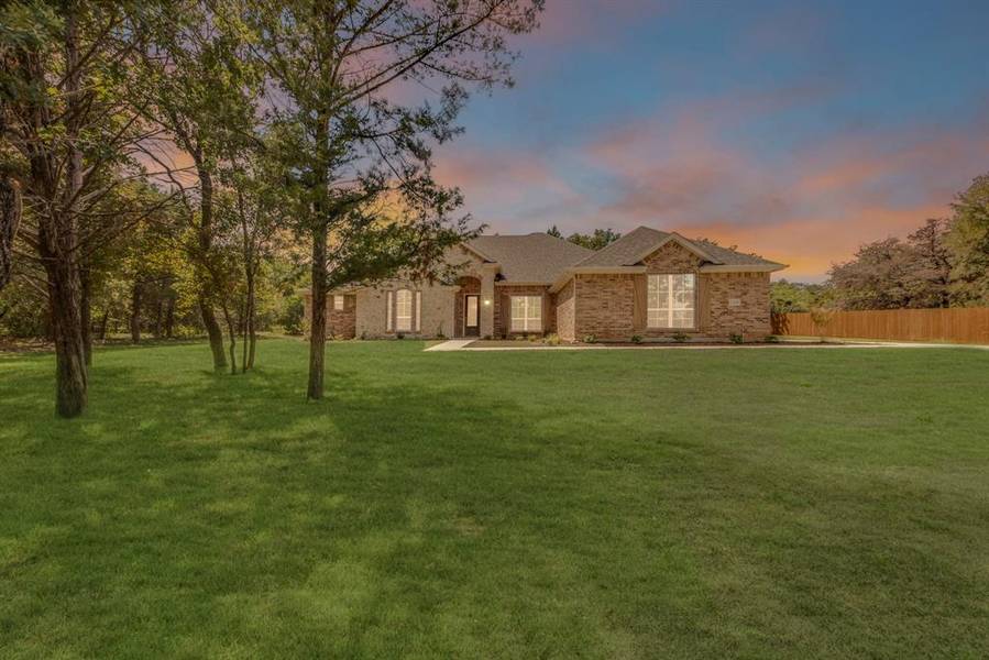 2108 Crystal Palace Boulevard, Alvarado, TX 76009