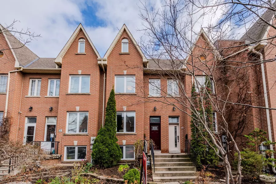 17 Brick CT, Toronto E01, ON M4L 3X7