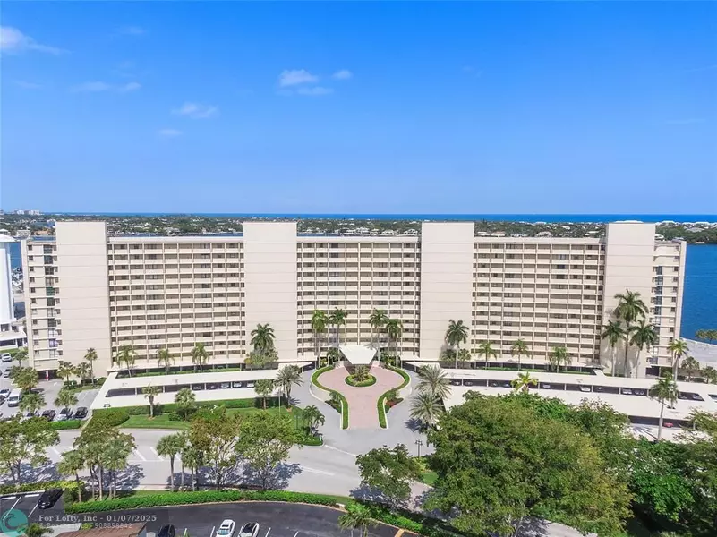 136 Lakeshore Dr  #10, North Palm Beach, FL 33408