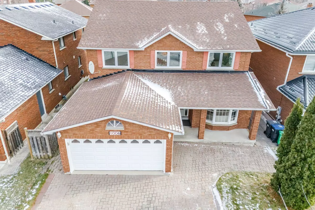 Mississauga, ON L5V 1C8,1006 White Clover WAY