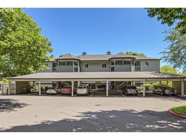 Portland, OR 97239,4980 S LANDING DR #304