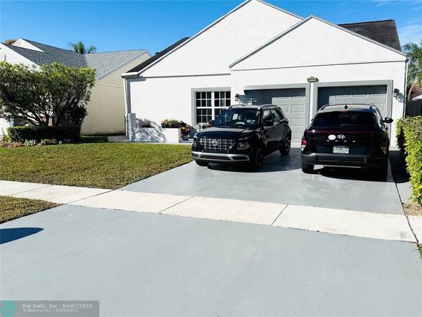 23101 Floralwood Ln, Boca Raton, FL 33433