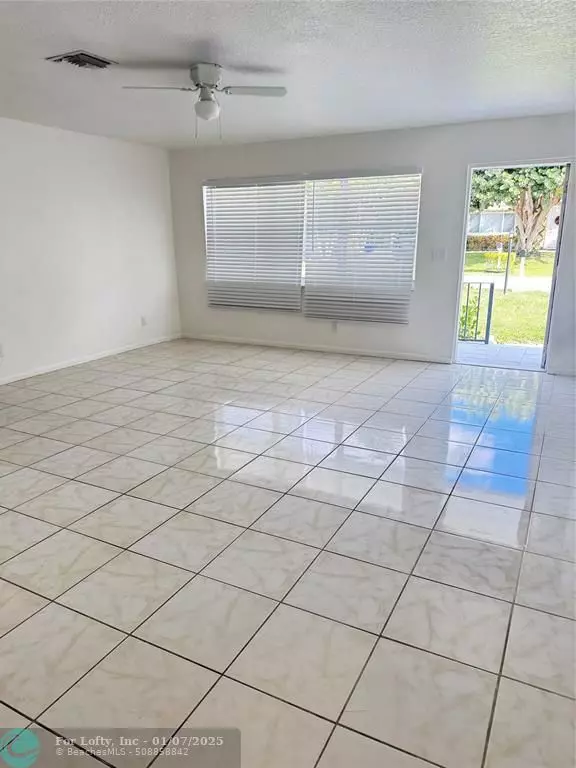 Lake Worth, FL 33461,4387 Wilkinson Dr