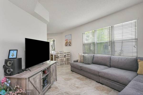 Lauderdale By The Sea, FL 33062,1900 Oceanwalk Ln  #107