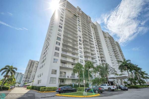 Aventura, FL 33160,2801 NE 183rd St  #1417W