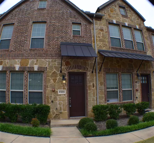 2421 Magalia Lane, Lewisville, TX 75056