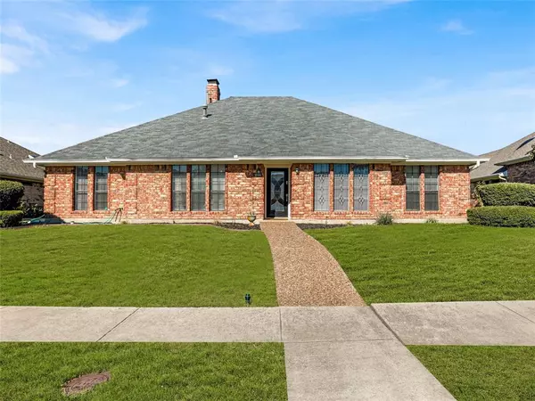 1044 Magnolia Drive, Carrollton, TX 75007