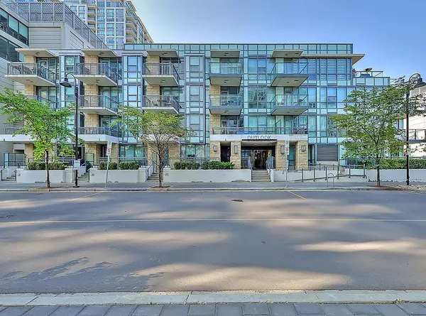 51 Waterfront Mews Southwest #311, Calgary, AB T2P 0X3