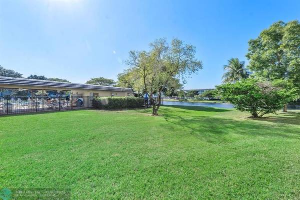 1702 Andros Isle  #E1, Coconut Creek, FL 33066