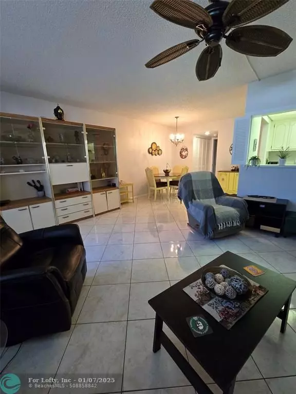 Deerfield Beach, FL 33442,333 Oakridge S  #333